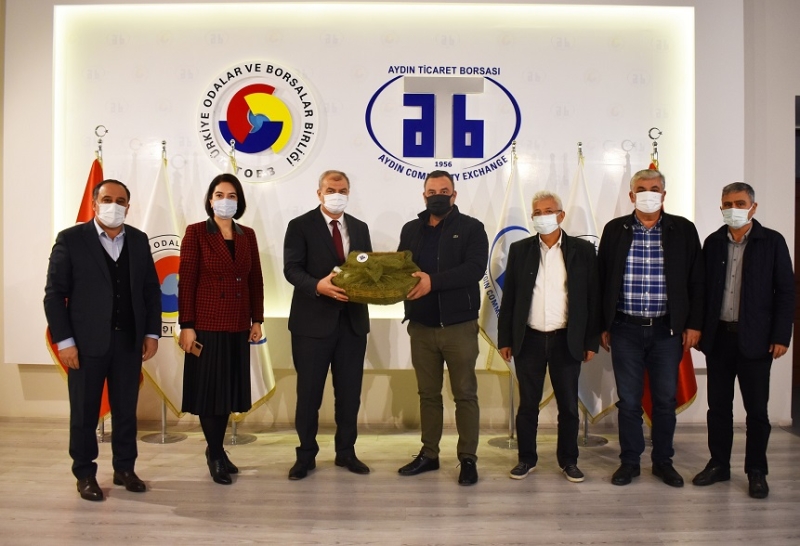 17.11.2021 Aydın Provincial Directorate For National Education Seyfullah Okumuş and Assistant Principal Gülfidan Kendirlioğlu visited Aydın Commodity Exchange. 