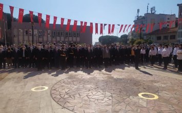29.10.2021 Aydın Ticaret Borsası Meclis Başkanı A.Bahri Erdel, 29 Ekim Cumhuriyet Bayramı Kutlamalarına Katılım Sağladı
