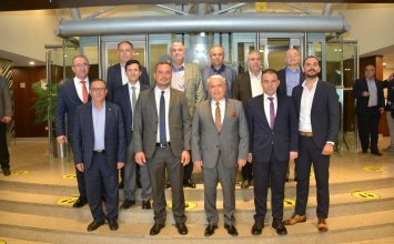 05.04.2022 Aydın Ticaret Borsası Yönetimi, Ege Zeytin ve Zeytinyağı İhracatçıları Birliği 2021 Yılı Olağan Seçimli Genel Kurul Toplantısı’na Katıldı