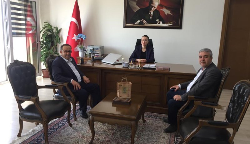 29.04.2022  Cengiz Ulgen, Vice Chairman of Aydın Commodity Exchange and Councillor Adem Türkmen Paid a Visit To The Köşk District-Governorship 