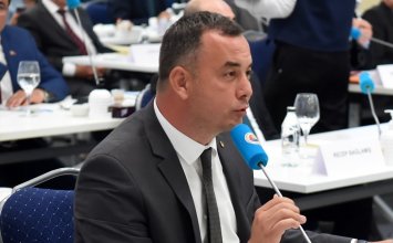 27.04.2022 Fevzi Çondur Chairman of Aydın Commodity Exchange Conveyed the Demands, Related with the Sectors To Minister Kirisci