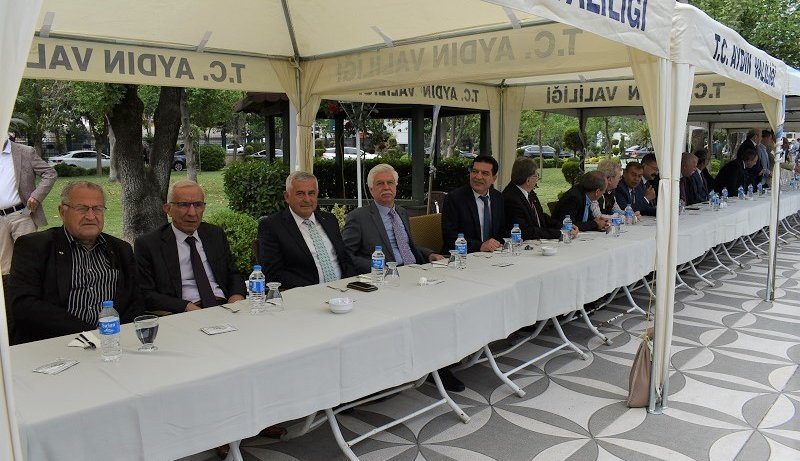 02.05.2022 Parliament Speaker of Aydın Commodity Exchange A. Bahri Erdel Participated In The Ramadan Fest Programme Organized By T.R. Aydın Governorate 