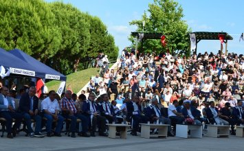 09.06.2022 Aydın Commodity Exchange Speaker A. Bahri Erdel and Vice Chairman Cengiz Ulgen Attended ADU Faculty of Agriculture Graduation Ceremony 