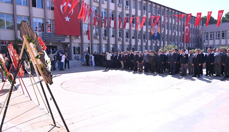 19.09.2023 Aydın Commodity Exchange Assembly President A.Bahri Erdel Participated in the 19 September Veterans Day Ceremony 