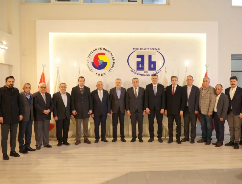 17.01.2024 Aydın Büyükşehir Belediye Başkan Adayı Mustafa Savaş ve Efeler Belediye Başkan Adayı Burak Pehlivan, Aydın Ticaret Borsası’nı Ziyaret Etti