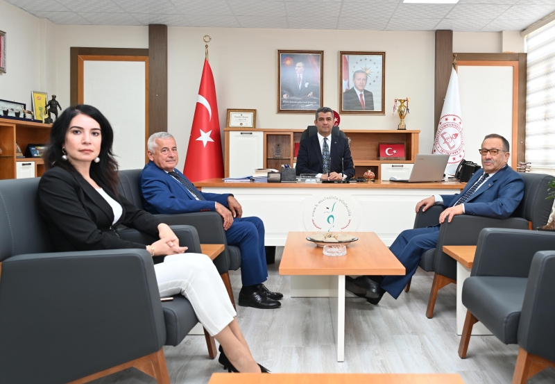 08.05.2024 Aydın Ticaret Borsası Meclis Başkanı A.Bahri Erdel ve Yönetim Kurulu Başkan Yardımcısı Cengiz Ülgen’den, Aydın İl Milli Eğitim Müdürü Süleyman Ekici’ye Ziyaret