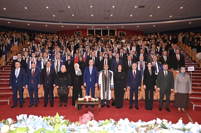 21.10.2024 Aydın Commodity Exchange Assembly President A. Bahri Erdel and Vice Chairman Board Cengiz Ülgen Attended the Opening Ceremony of Aydın Adnan Menderes University’s 2024-2025 Academic Year