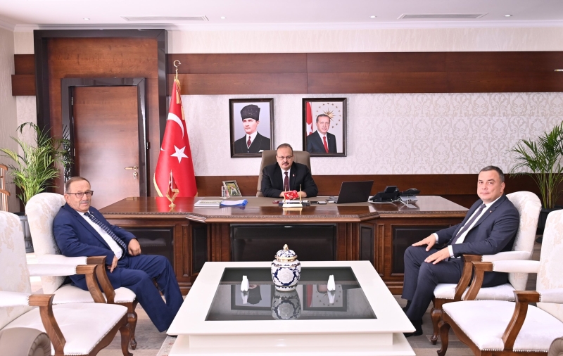 11.10.2024  Aydın Commodity Exchange Invited Aydın Governor Yakup Canbolat to the Chestnut First Purchase Ceremony