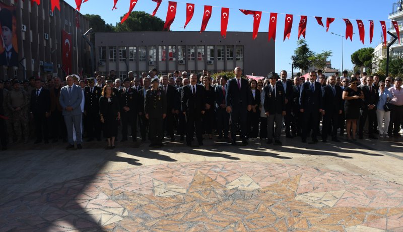 19.09.2025 Aydın Ticaret Borsası Meclis Başkanı A.Bahri Erdel, 19 Eylül Gaziler Günü Töreni’ne Katılım Sağladı