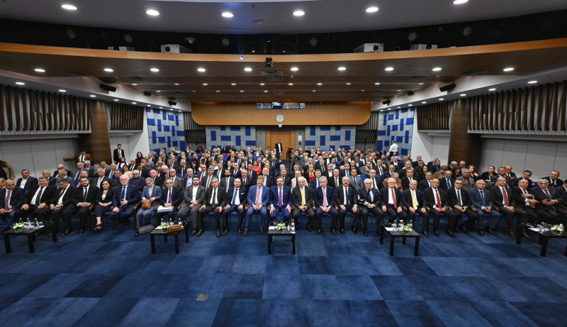 12.11.2025 Aydın Ticaret Borsası Yönetim Kurulu Başkanı Fevzi Çondur, “Küresel İlişkiler, Diplomasi ve Ekonomik Konularda ABD ve Türkiye’nin Değişen Rolü Konferansı”na katıldı