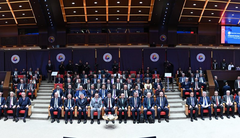 05.12.2025 Aydın Ticaret Borsası Yönetim Kurulu Başkanı Fevzi Çondur TOBB Müşterek Konsey Toplantısına Katıldı