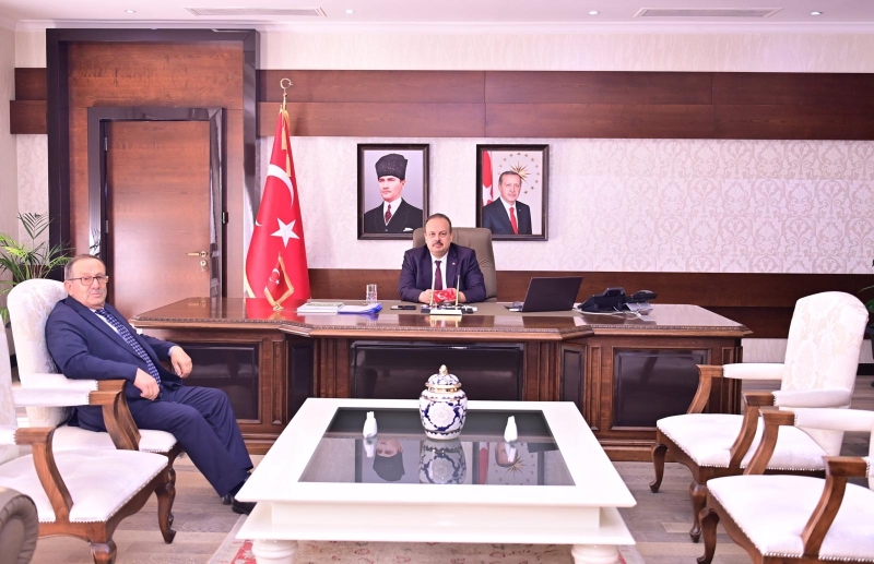 09.12.2025 Aydın Ticaret Borsası Yönetim Kurulu Başkan Yardımcısı Cengiz Ülgen, Aydın Valisi Yakup Canbolat’ı Makamında Ziyaret Etti