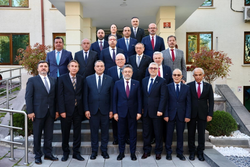 28.04.2026 Pamuk Sektörünün Gündemi Bakan Yumaklı ile Değerlendirildi