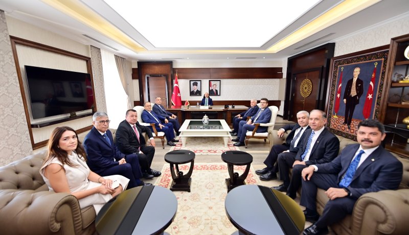 03.06.2026 Aydın Ticaret Borsası Heyetinden Vali Osman Varol’a Hayırlı Olsun Ziyareti