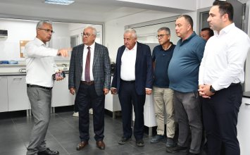 23.09.2026 Chief Civil Inspector Dr. Atilla Şahin Visits Aydın Commodity Exchange Laboratory