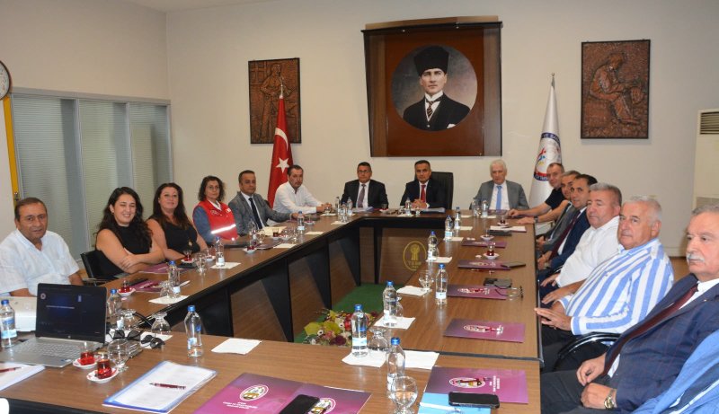 15.09.2026 Aydın Ticaret Borsası Meclis Başkanı A. Bahri Erdel, Koruma Kurulu Toplantısına Katıldı